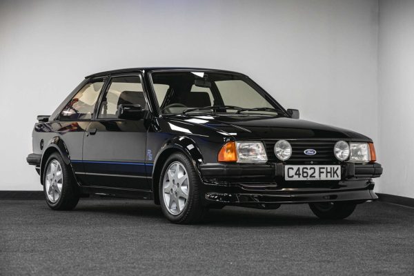 Royal Ford Escort RS Turbo søker ny eier