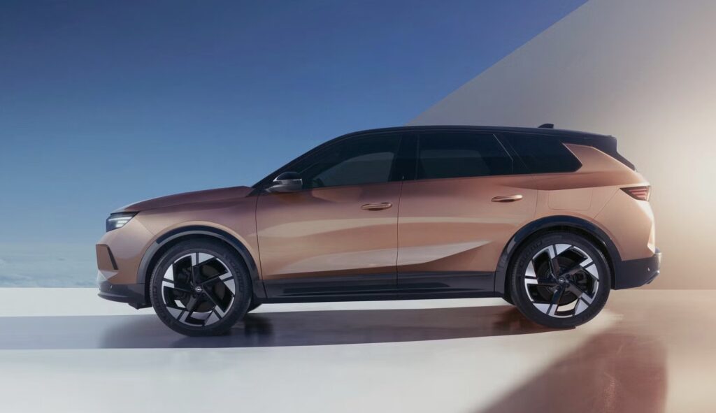 Opel præsenterer helt ny topmodel - se billederne her